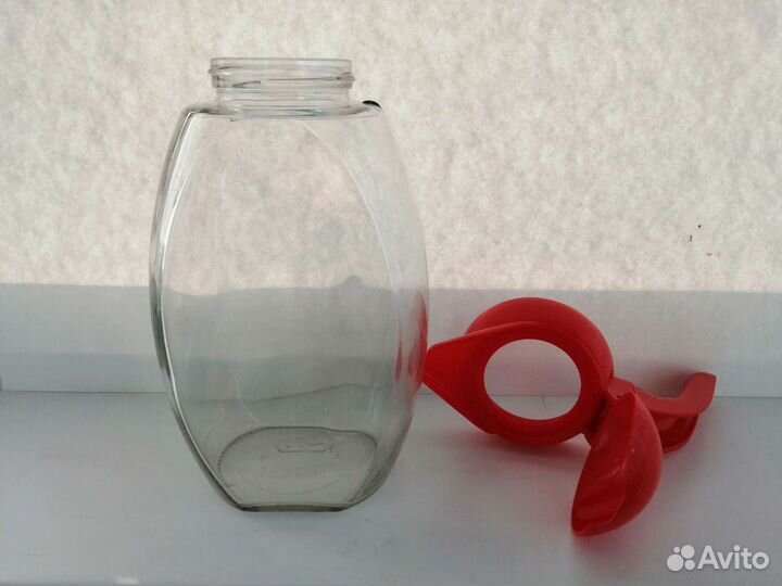 Кувшин стеклянный с крышкой