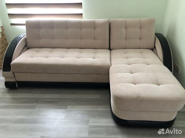 Диван угловой