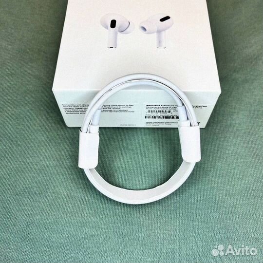 AirPods Pro 2: Звук, который окрыляет