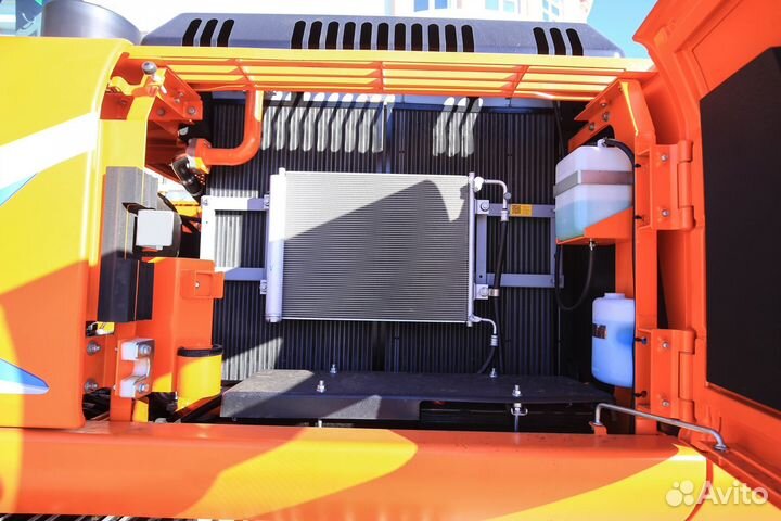 Гусеничный экскаватор Lonking CDM6205, 2023