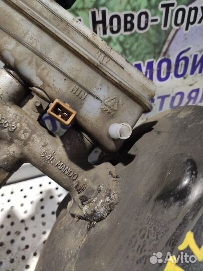 Вакуумник тормозной Hyundai Getz