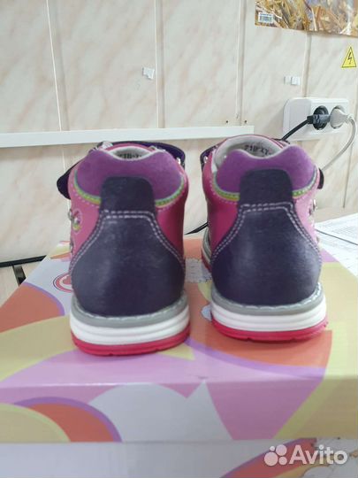 Ботинки для девочки 21, 25 размер