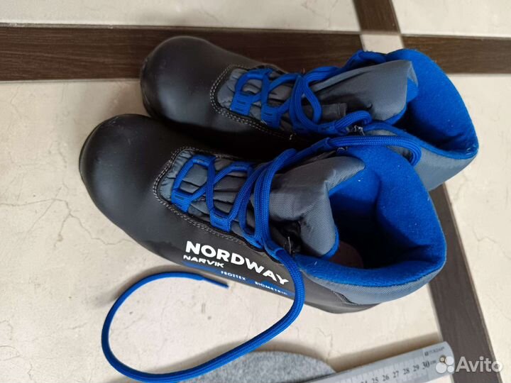 Лыжные ботинки