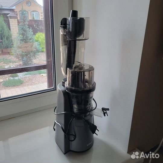 Шнековая соковыжималка Kitfort кт-1117