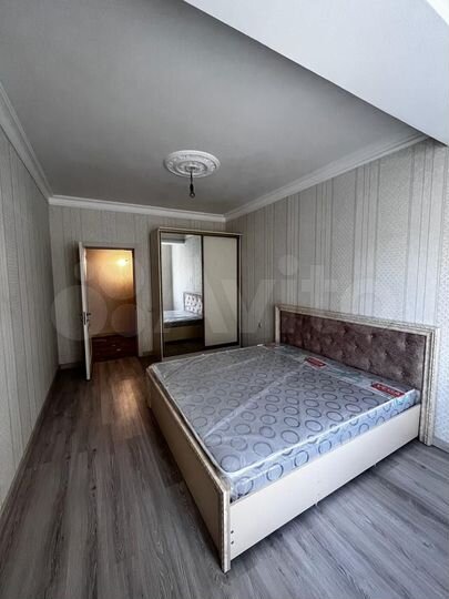 2-к. квартира, 80 м², 5/5 эт.