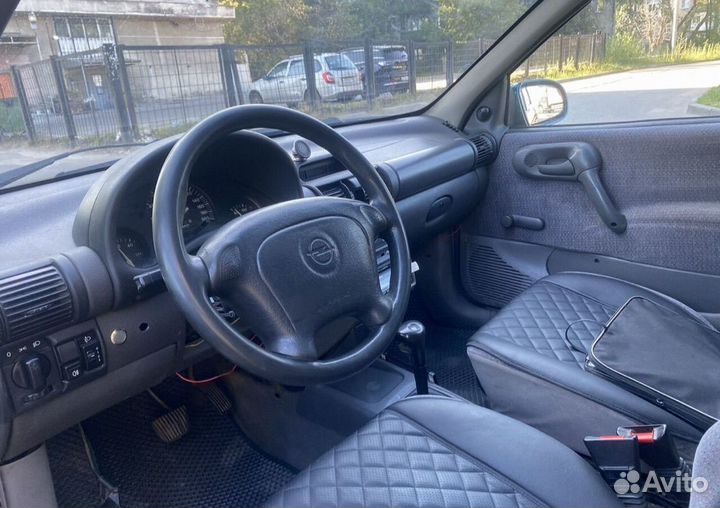 Opel Corsa 1.4 AT, 1996, 292 865 км