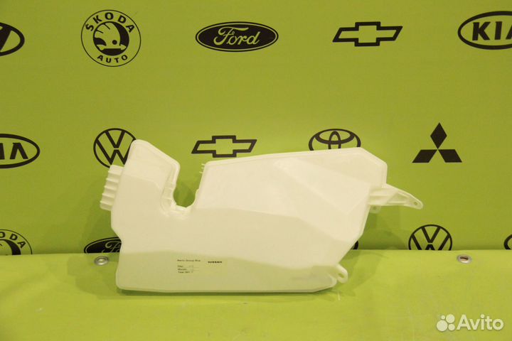 Бачок омывателя Nissan Almera 2012 - 2018