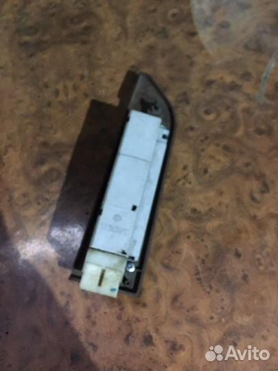 Блок управления стеклоподъемниками Toyota carina