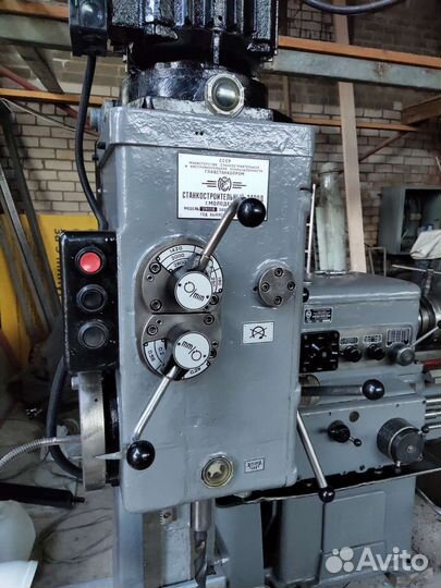 Сверлильный станок