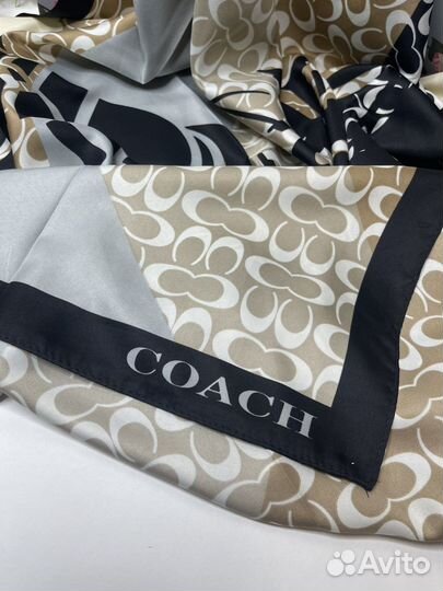 Платок Coach