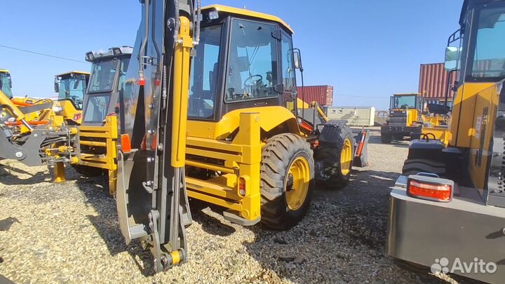 Экскаватор-погрузчик CASE 695SM, 2023