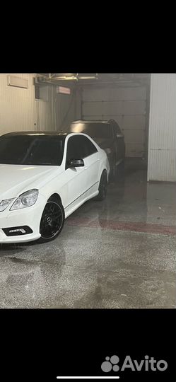 Mercedes-Benz E-класс 3.5 AT, 2010, 280 000 км