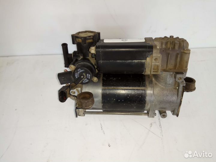 Компрессор пневмоподвески Мерседес W220