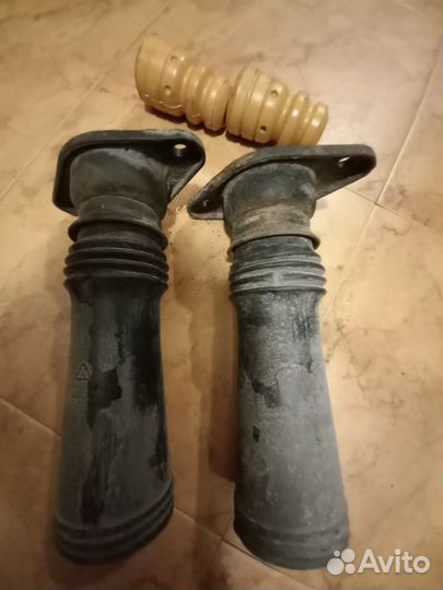 Опоры задних амортизаторов