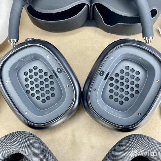 Наушники Airpods MAX с шумоподавлением