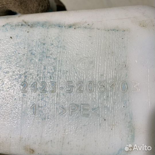 Бачки жидкости Chevrolet Niva