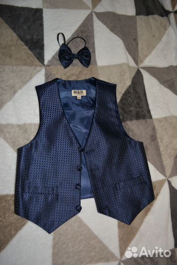 Праздничная жилетка и бабочка 104-110