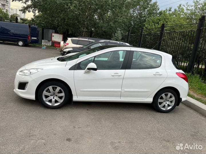 Peugeot 308 1.6 AT, 2012, 85 000 км