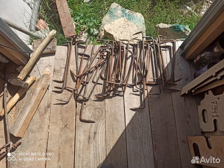 Скобы строительные, кованные б/у, разной длины