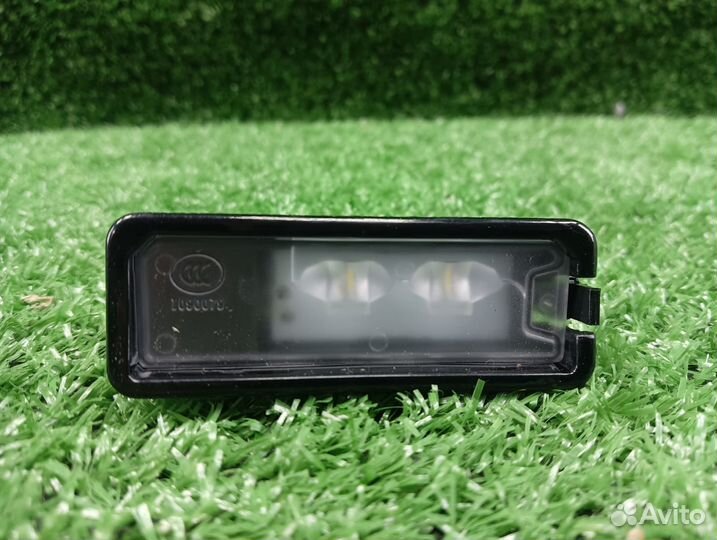 Фонарь подсветки номерного знака VAG Volkswagen Pa