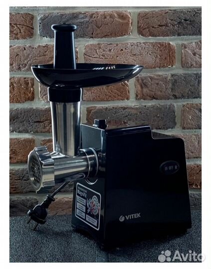 Мясорубка электрическая новая vitek