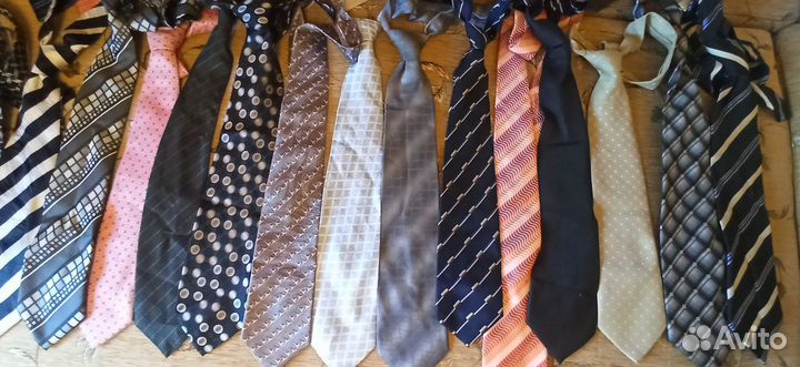 Галстуки костюмные 26 шт Шелк цена за все