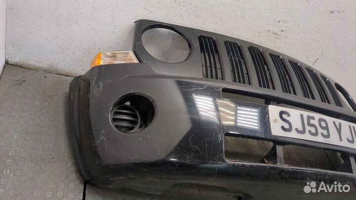 Бампер передний Jeep Patriot, 2009