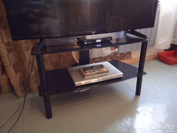 Стойка двухуровневая под тв, аппаратуру