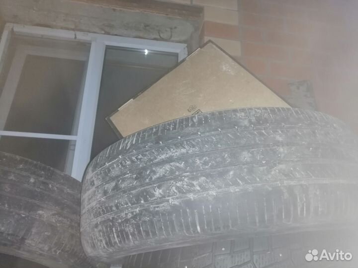 Hankook Radial 884 225/65 R17