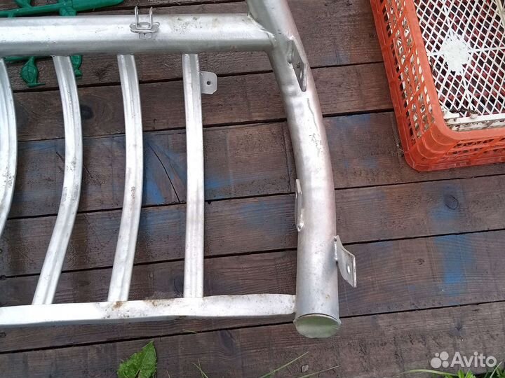 Кенгурятник на ниву