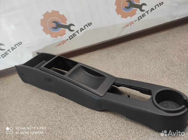 Консоль между сидениями Chevrolet Aveo T250