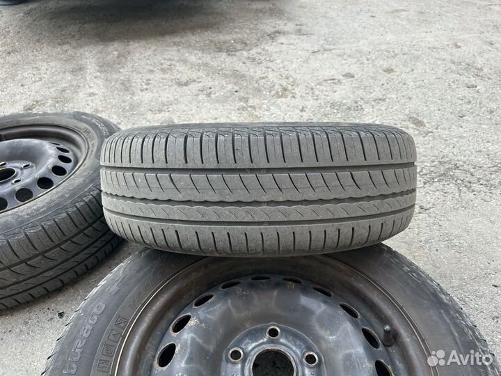 Pirelli Cinturato P1 195/65 R15 91H