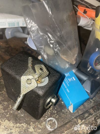 Замок гаражный