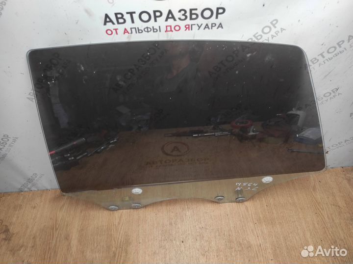 Стекло двери задней левой Subaru Legacy B13 (BL)