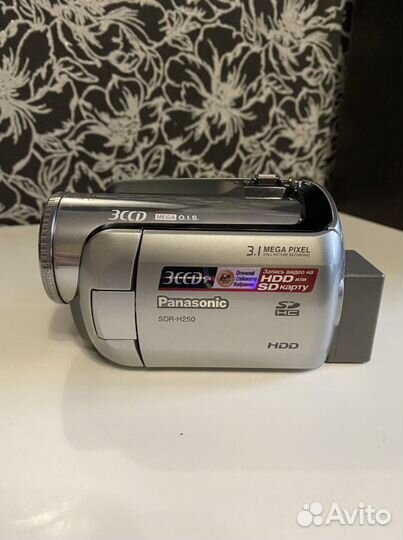 Видеокамера Panasonic SDR-H250