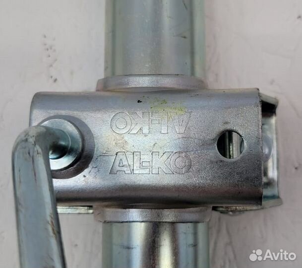 Опорные колёса и стойки для легкового прицепа