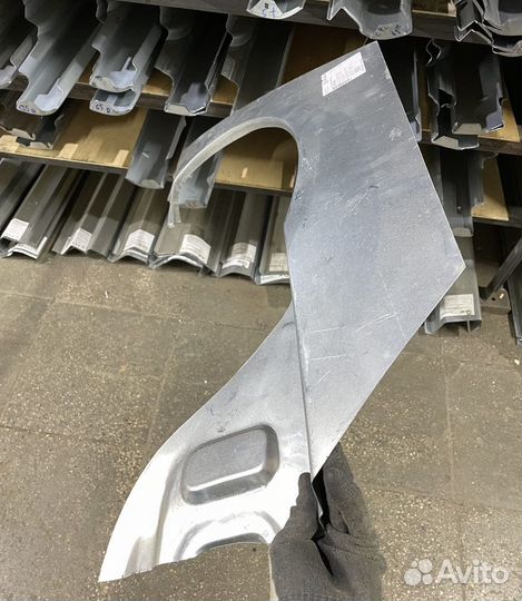 Арка левая VW Sharan, Ford Galaxy 2000-2010 (Klokkerholm)