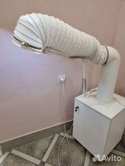 Вытяжка для педикюра