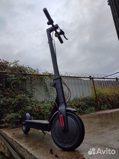 Електроный самокат