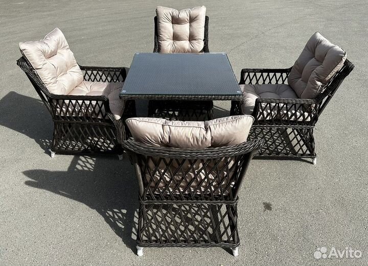 Уличная мебель для сада из ротанга