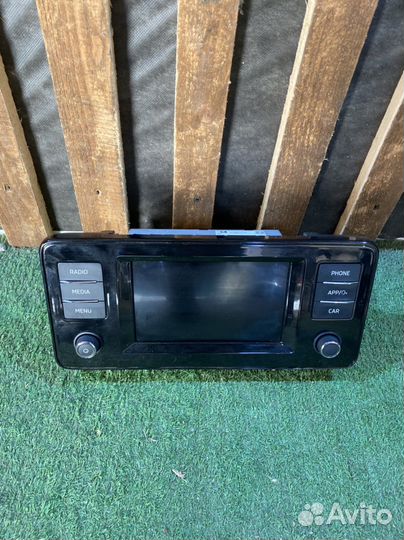 Магнитола Skoda Rapid