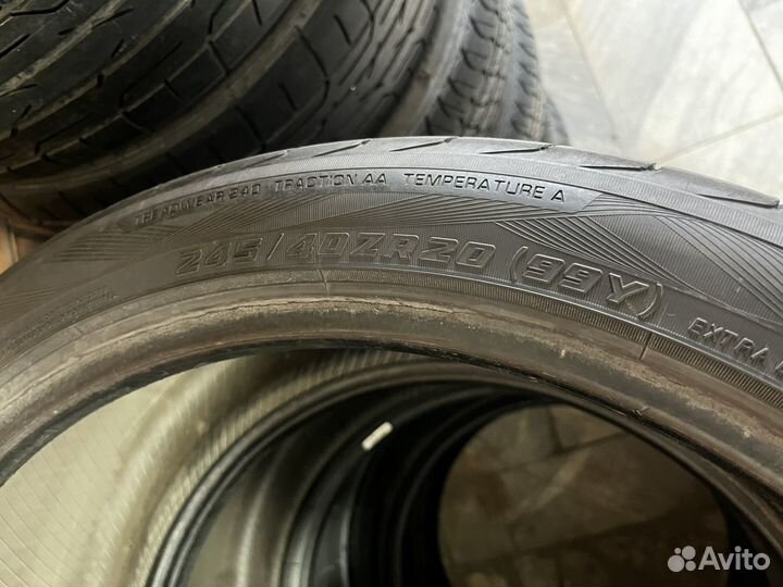 Yokohama Advan Sport V105 245/40 R20