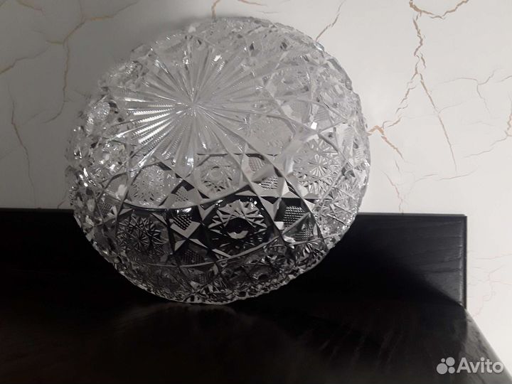 Большая хрустальная ваза для фруктов