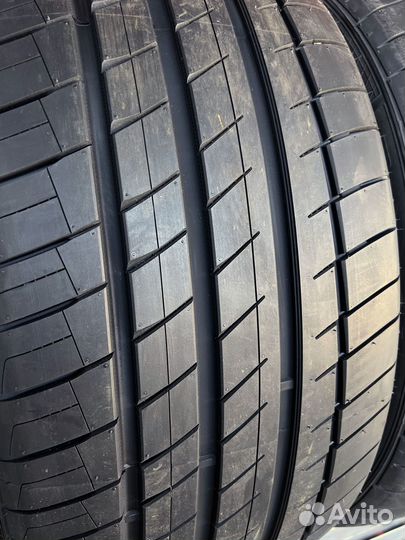 Kapsen RS26 Practical Max HP 255/35 R20 147Y