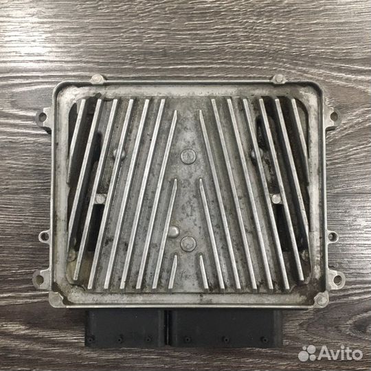 Эбу Блок управления двигателем M272 3.5