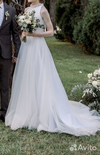 Свадебное платье 42
