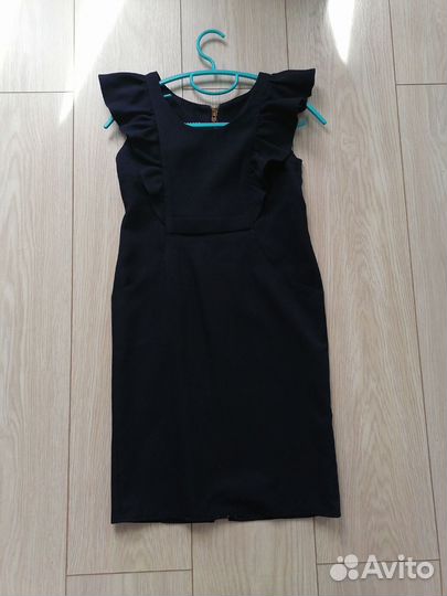 Школьная форма, платья для девочки 134 пакетом