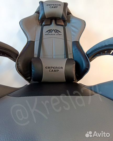 Геймерское кресло с подножкой. Новое