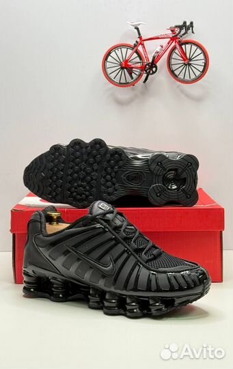 Мужские кроссовки Nike Shox