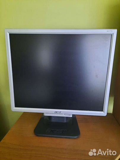 Монитор acer 17
